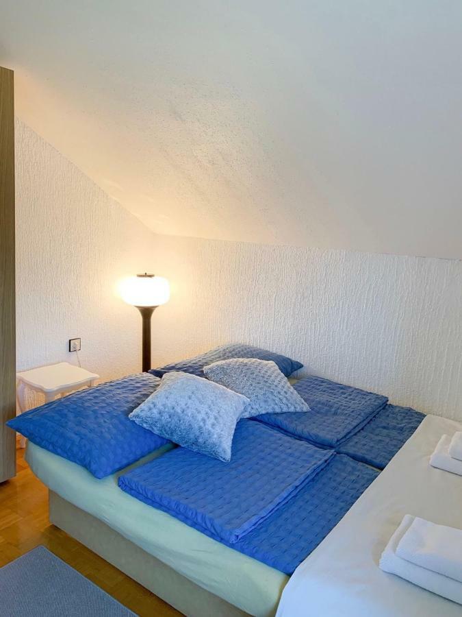 Ela'S Apartment Komenda Екстер'єр фото